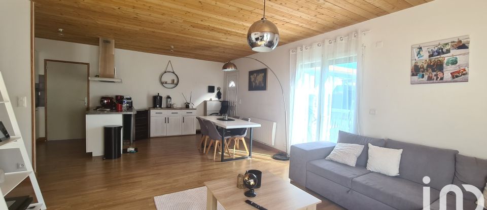 House 3 rooms of 67 m² in Ligugé (86240)