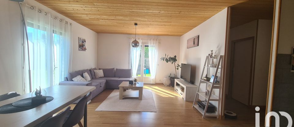 House 3 rooms of 67 m² in Ligugé (86240)