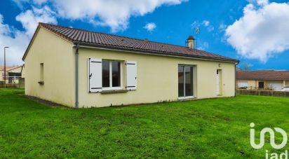 House 4 rooms of 74 m² in La Chapelle-Saint-Laurent (79430)