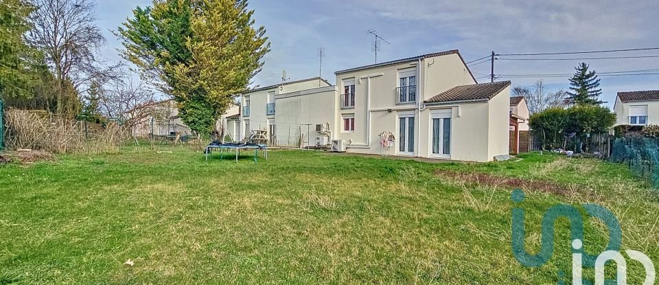 Maison 5 pièces de 107 m² à Romilly-sur-Seine (10100)