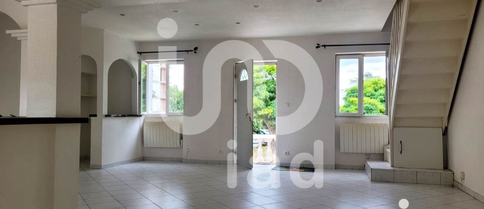 Maison de ville 4 pièces de 83 m² à Montluçon (03100)