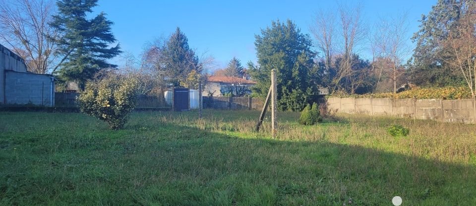 Maison 4 pièces de 115 m² à Champagne-Mouton (16350)