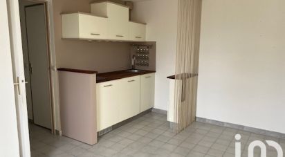 Apartment 2 rooms of 47 m² in Le Grau-du-Roi (30240)