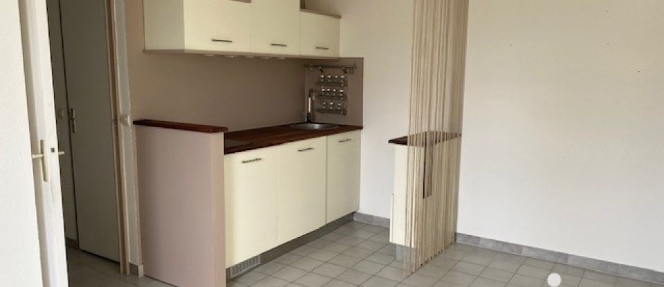 Apartment 2 rooms of 47 m² in Le Grau-du-Roi (30240)