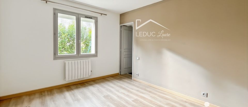 Maison 4 pièces de 92 m² à Goudargues (30630)