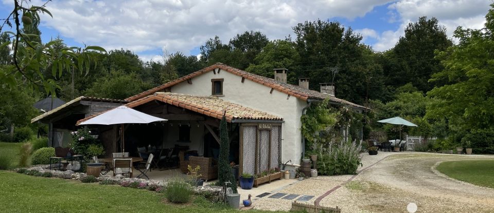 Country house 4 rooms of 133 m² in Caunay (79190)