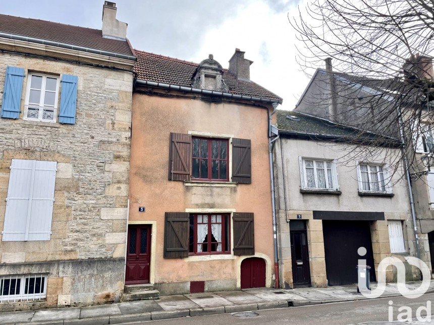 Town house 3 rooms of 95 m² in Langres (52200)