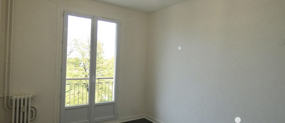 Appartement 5 pièces de 98 m² à Poitiers (86000)