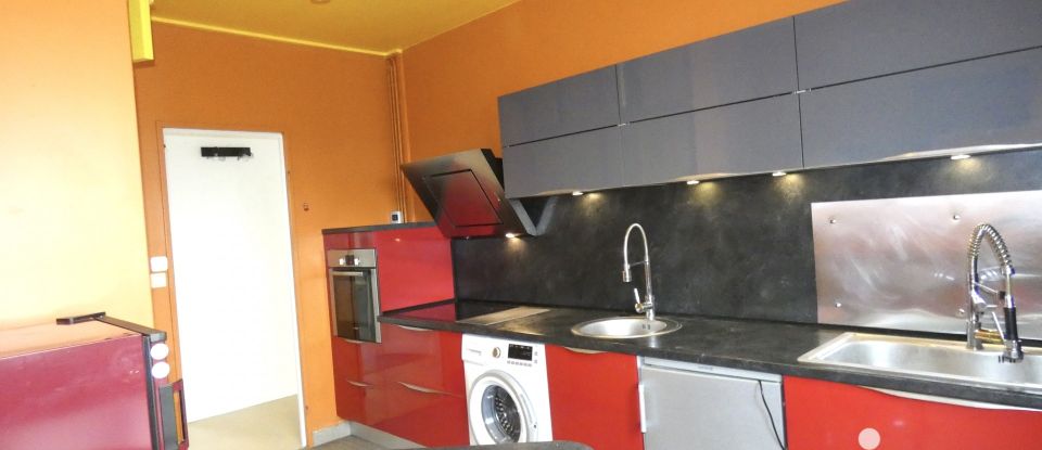 Appartement 5 pièces de 98 m² à Poitiers (86000)