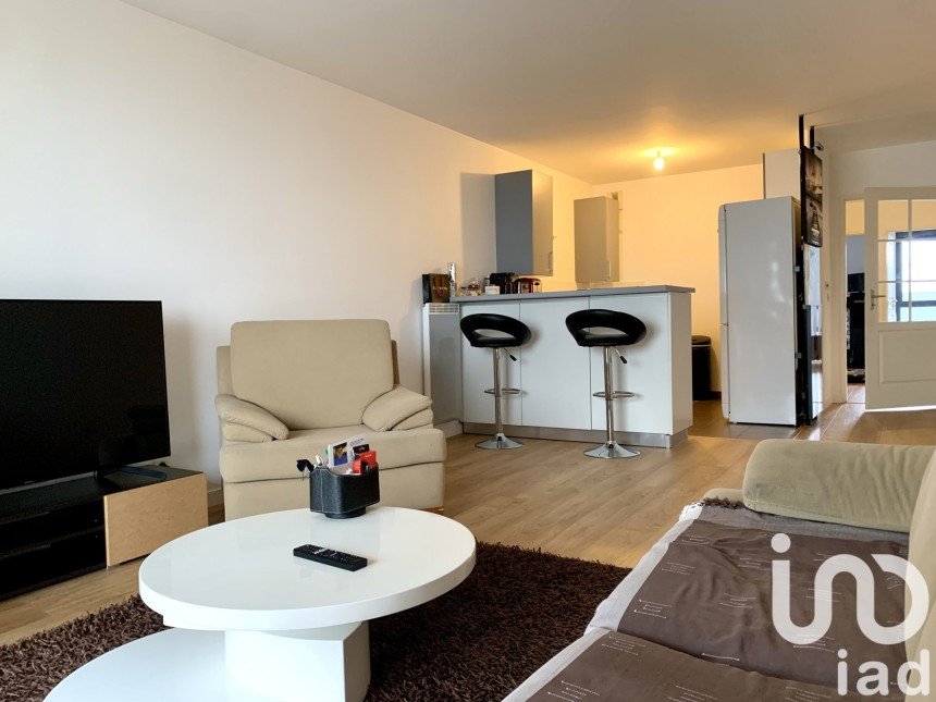 Appartement 3 pièces de 65 m² à Orléans (45000)