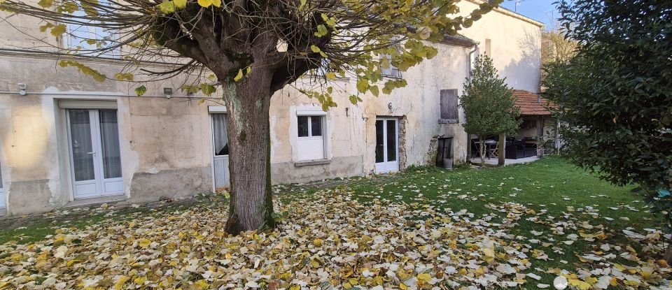 Village house 5 rooms of 122 m² in Saâcy-sur-Marne (77730)