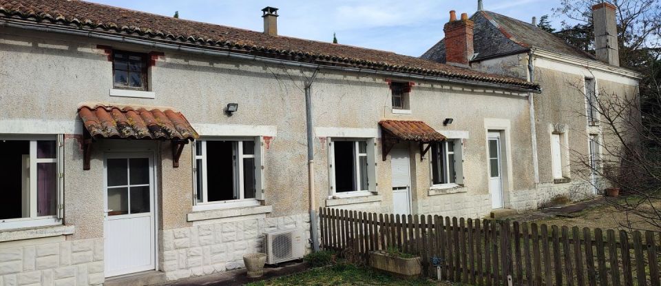 Maison 11 pièces de 317 m² à Loudun (86200)