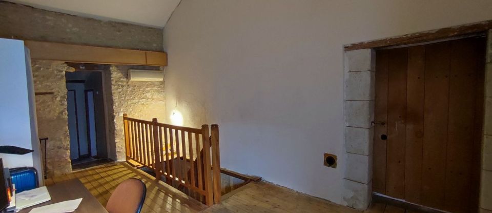 Maison 11 pièces de 317 m² à Loudun (86200)