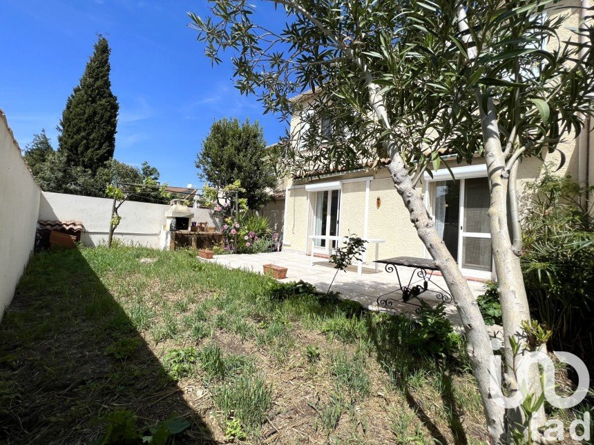 House 4 rooms of 82 m² in Arles (13200)