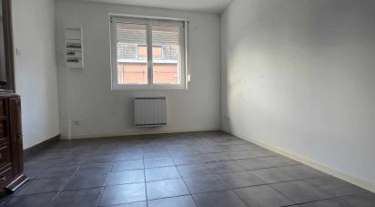 House 4 rooms of 60 m² in Lillers (62190)