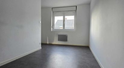 House 4 rooms of 60 m² in Lillers (62190)