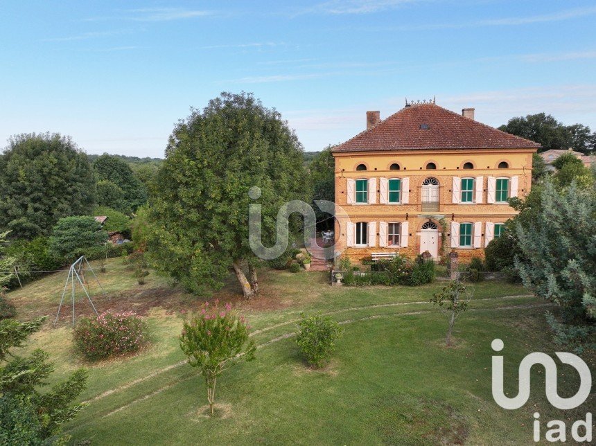 Mansion 7 rooms of 250 m² in Le Fousseret (31430)