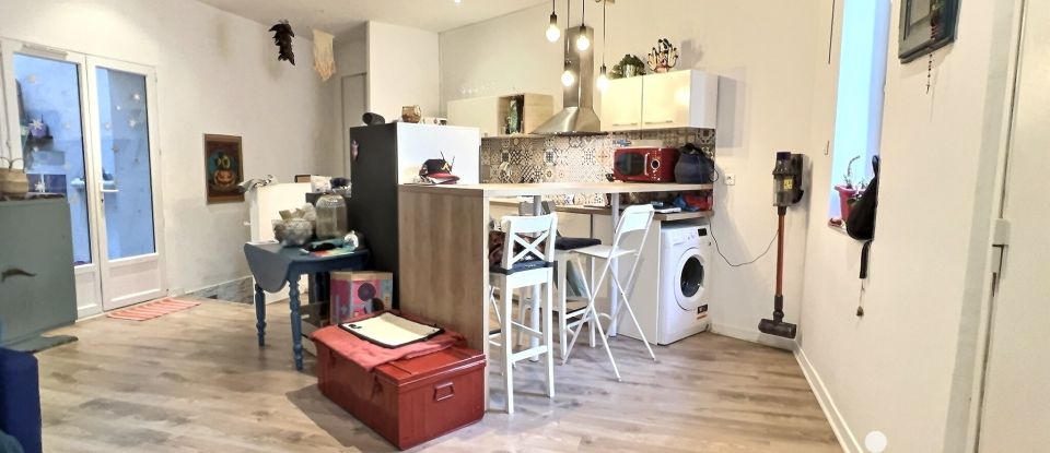 Apartment 3 rooms of 62 m² in Marseille (13006)