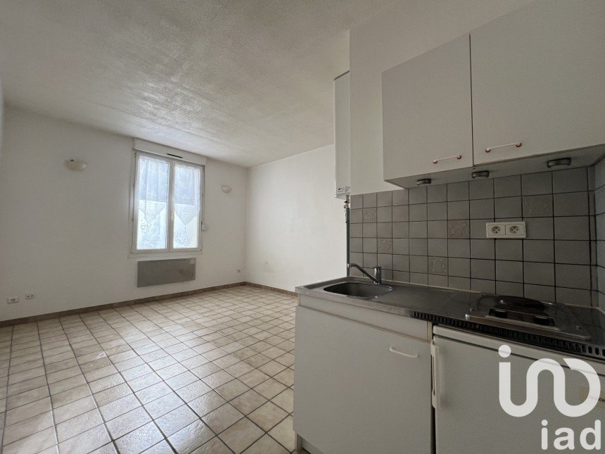 Apartment 1 room of 24 m² in Reims (51100)