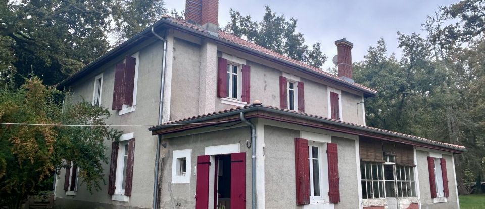 Country house 8 rooms of 243 m² in Captieux (33840)