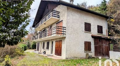 House 12 rooms of 315 m² in Corenc (38700)