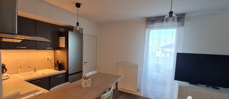 Duplex 3 rooms of 70 m² in Villeneuve-le-Roi (94290)