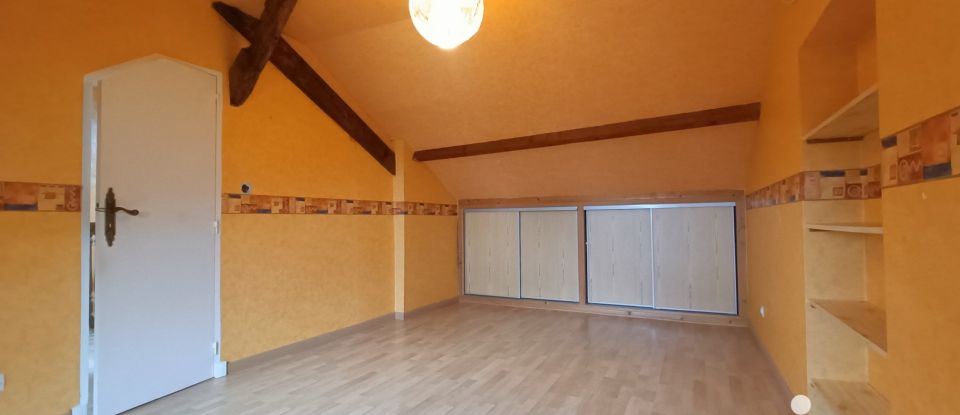 Maison 6 pièces de 130 m² à Dame-Marie-les-Bois (37110)