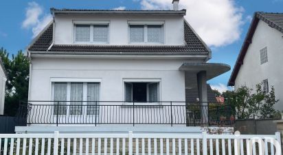 Maison 7 pièces de 150 m² à Noisy-le-Grand (93160)