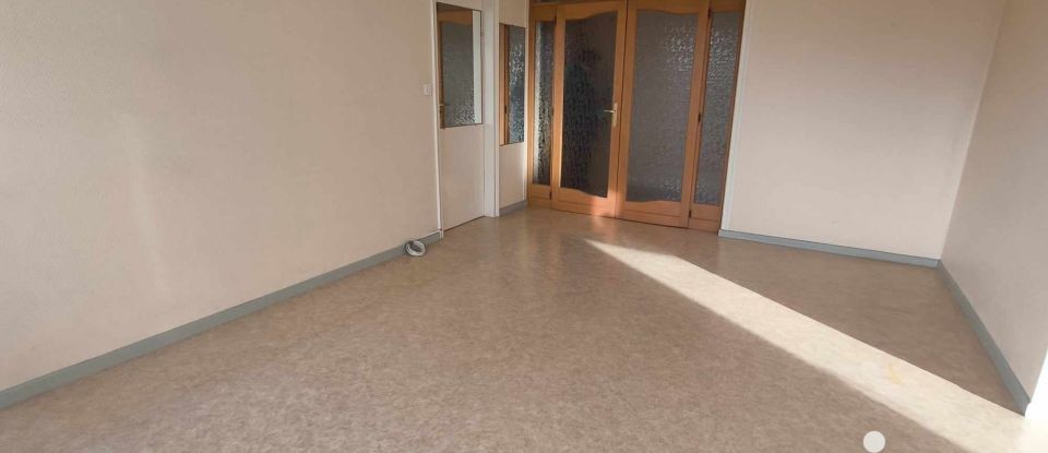 Apartment 4 rooms of 77 m² in Valenciennes (59300)