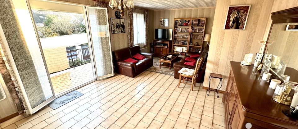 House 4 rooms of 85 m² in Saint-Arnoult-en-Yvelines (78730)