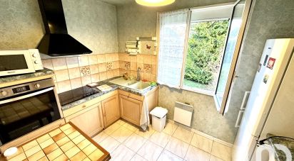 House 4 rooms of 85 m² in Saint-Arnoult-en-Yvelines (78730)