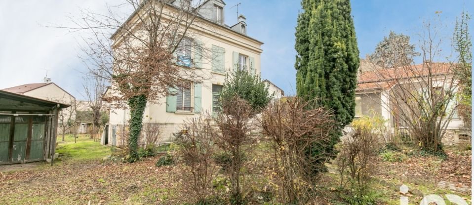 Mansion 8 rooms of 200 m² in Bry-sur-Marne (94360)