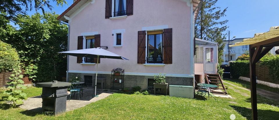 Traditional house 6 rooms of 128 m² in Draveil (91210)