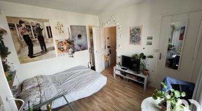 Studio 1 room of 14 m² in Paris (75015)