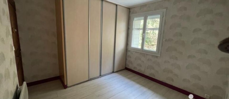 House 7 rooms of 115 m² in MAZÉ (49630)