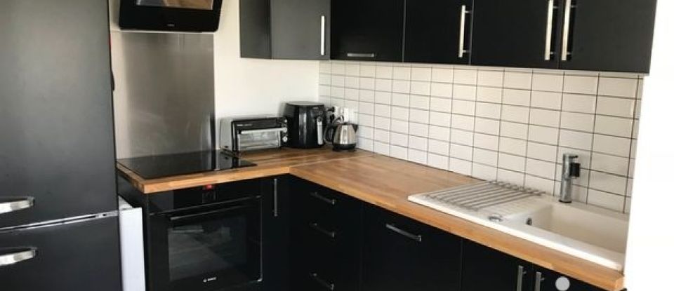 Appartement 5 pièces de 100 m² à Bordeaux (33300)