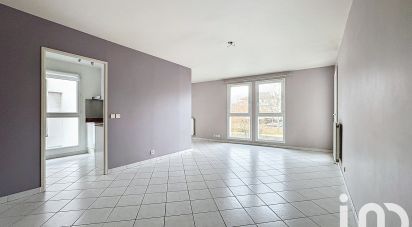 Apartment 3 rooms of 69 m² in Sainte-Geneviève-des-Bois (91700)