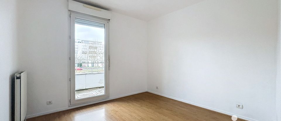 Apartment 3 rooms of 69 m² in Sainte-Geneviève-des-Bois (91700)