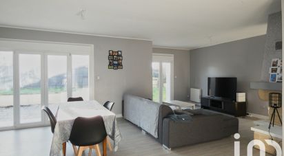 Maison 5 pièces de 105 m² à Bettelainville (57640)