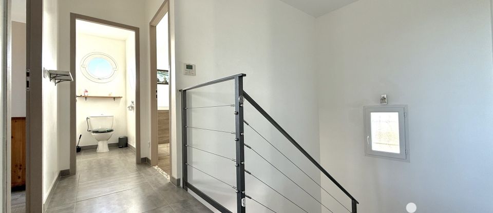 Maison 5 pièces de 164 m² à Mirabel (07170)