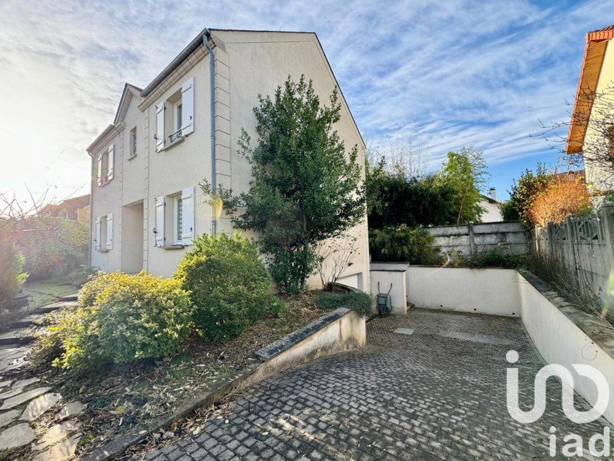 Maison 6 pièces de 127 m² à Ormesson-sur-Marne (94490)