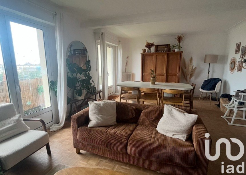 Appartement 5 pièces de 95 m² à Rezé (44400)