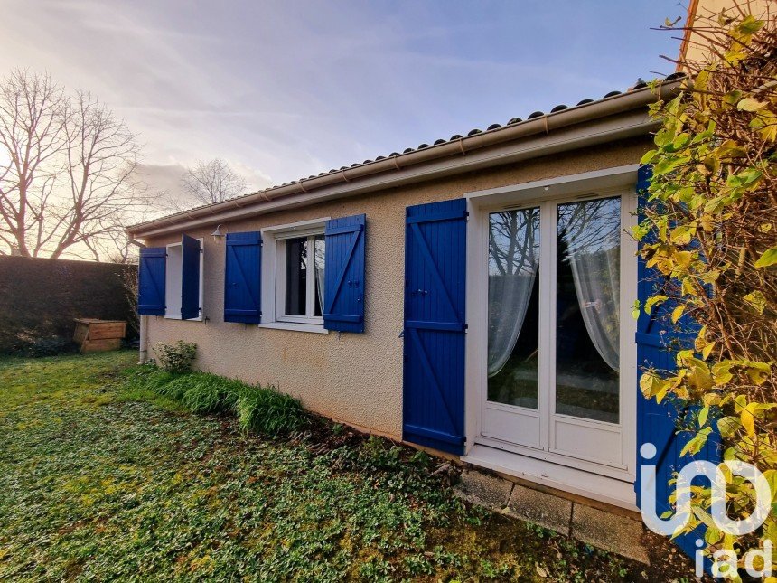 Maison 4 pièces de 82 m² à Buxerolles (86180)