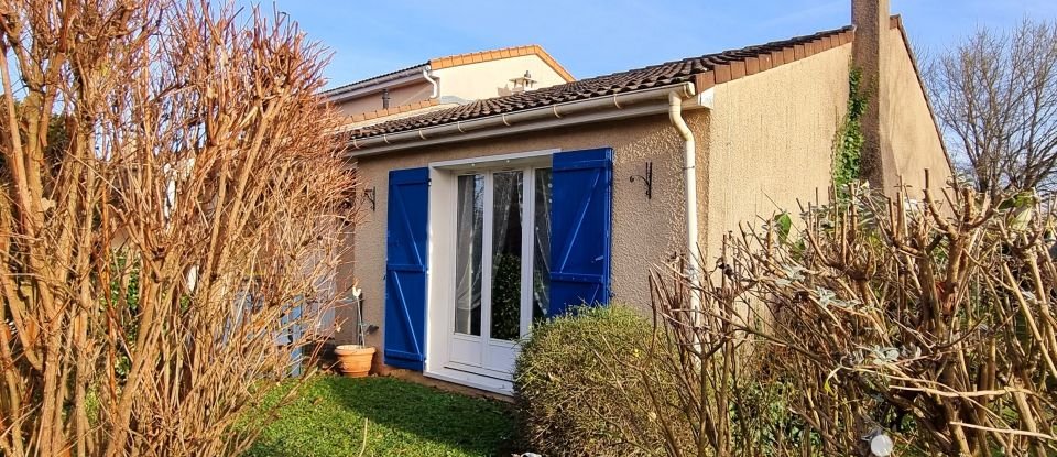 Maison 4 pièces de 82 m² à Buxerolles (86180)