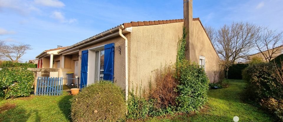 Maison 4 pièces de 82 m² à Buxerolles (86180)