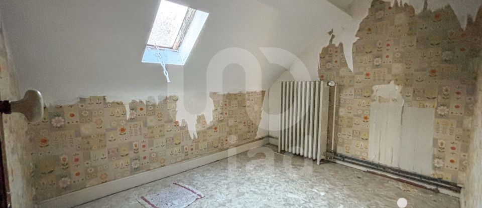 House 7 rooms of 159 m² in Montluçon (03100)