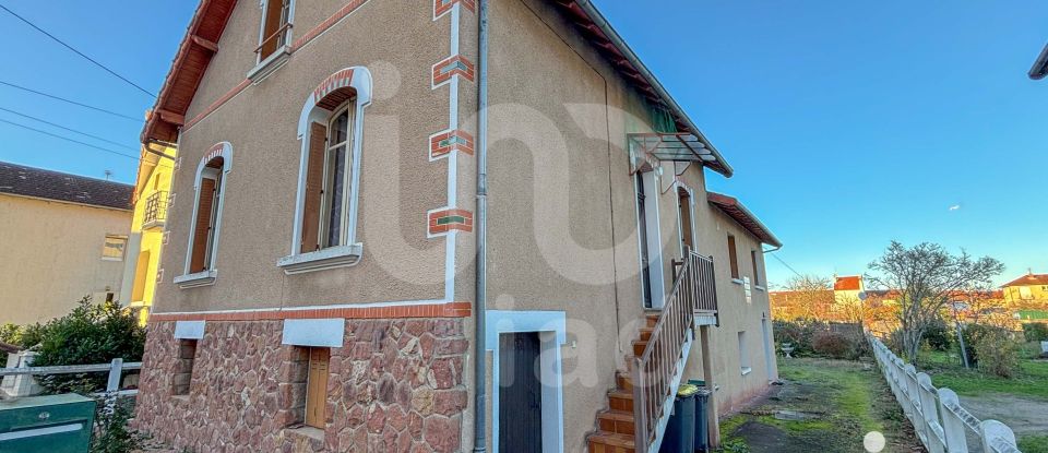 House 7 rooms of 159 m² in Montluçon (03100)