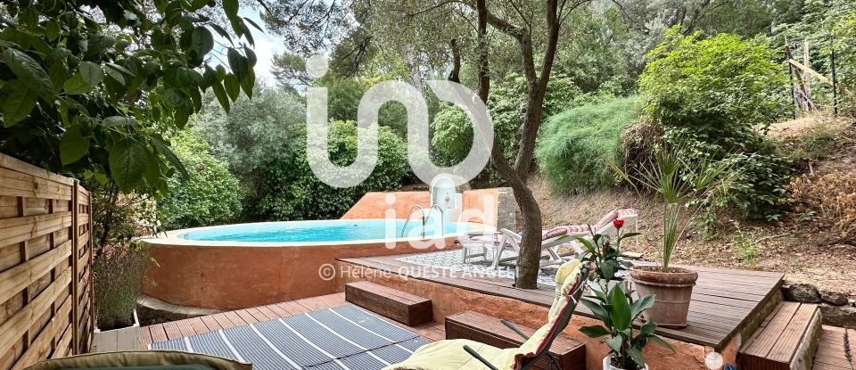 Duplex 4 rooms of 96 m² in Toulon (83000)