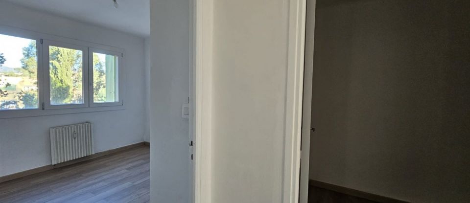 Apartment 3 rooms of 69 m² in Saint-Raphaël (83700)