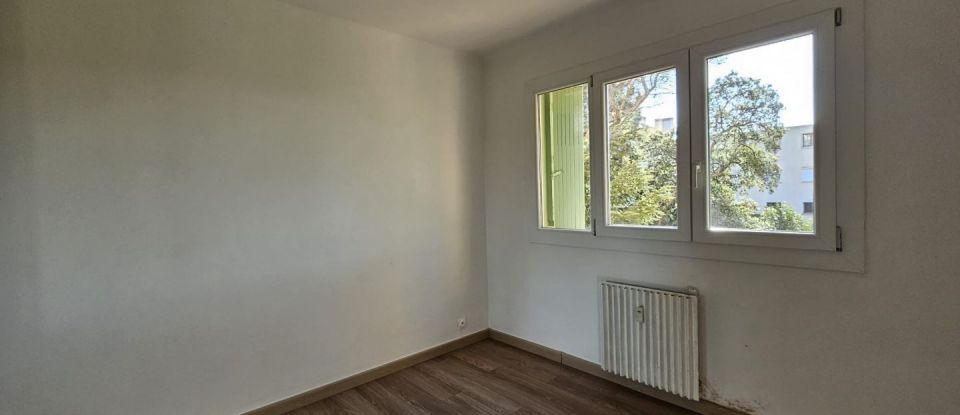 Apartment 3 rooms of 69 m² in Saint-Raphaël (83700)